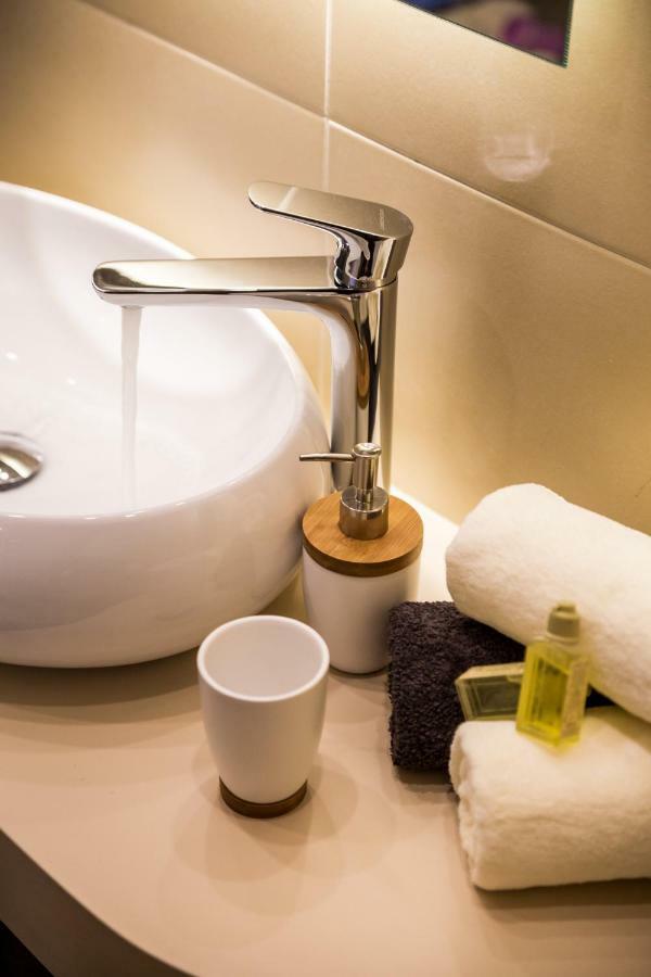 Apartman DeArk Apartment Rijeka Bagian luar foto